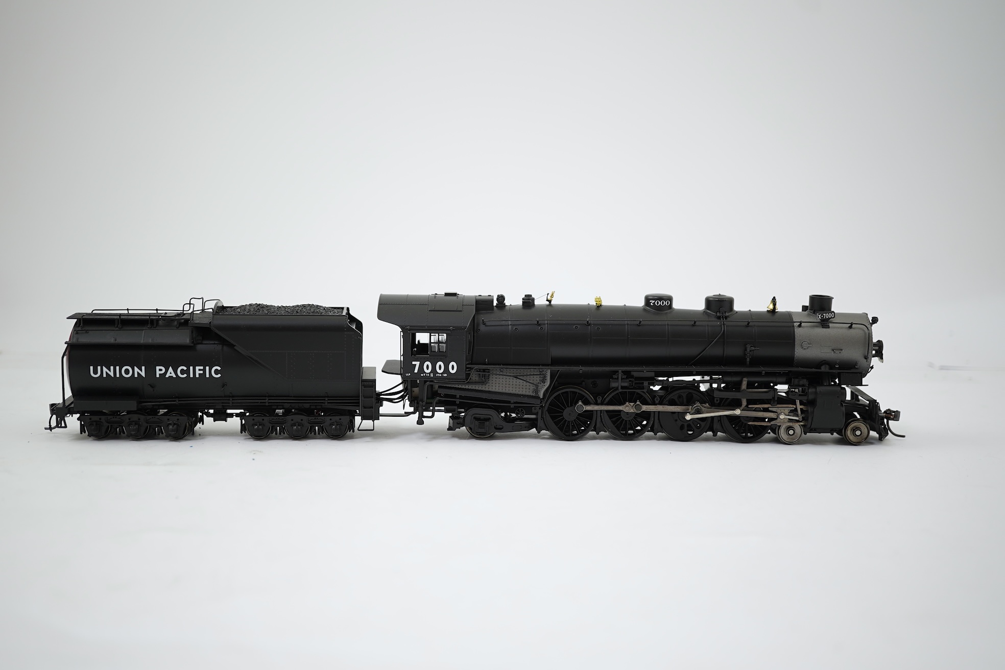 A boxed HO gauge Broadway Limited Paragon Series (037) model of Union Pacific MT-73, 7000, 4-8-2 locomotive with bogie tender, powered for two rail operation.